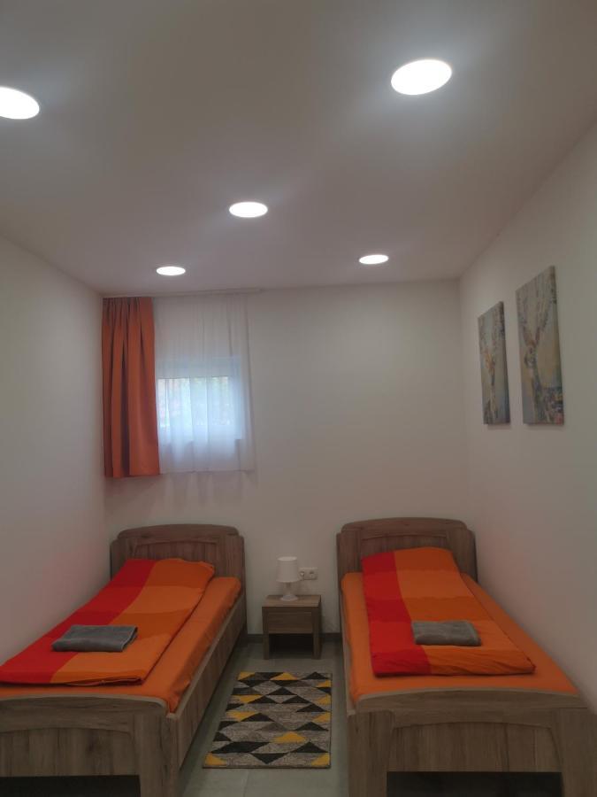 Apartamento Podlovics Tanya Panzió Kemecse Exterior foto
