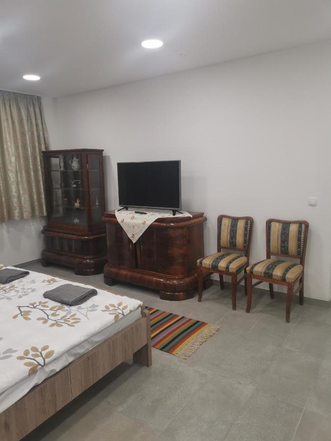 Apartamento Podlovics Tanya Panzió Kemecse Exterior foto
